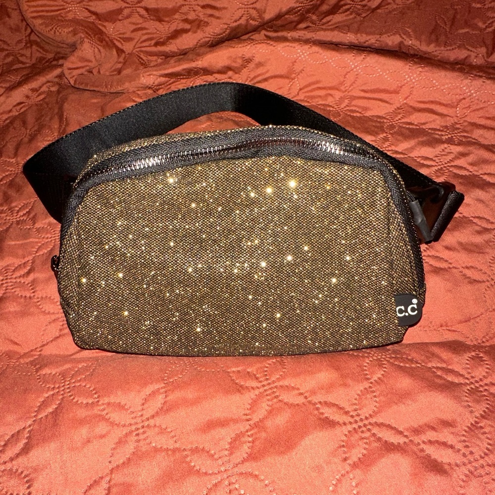 Black and gold shimmer purse